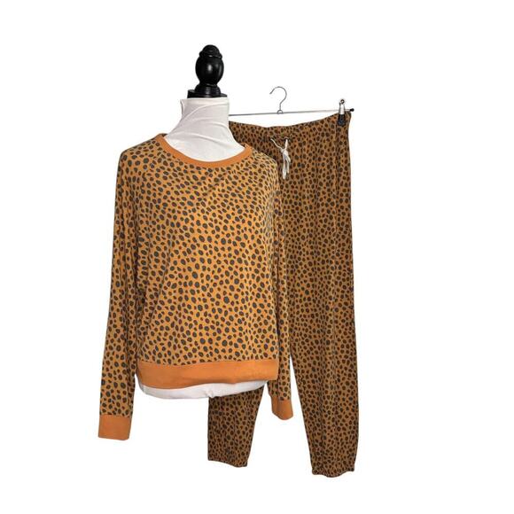 Honeydew Cheetah Print PJs Size Large - Picture 1 of 11